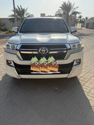 Used Toyota Land Cruiser in Abu Dhabi