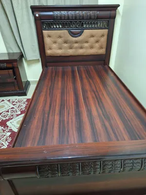 غرفة نوم كاملة سريرين وكمدينه وكبت وتسريحة عطور ومنظره