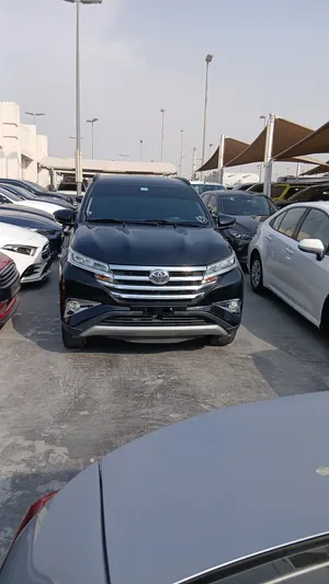 Toyota Rush 2023 GCC 7 seaters original paint Accident free خ تويوتا رش 2023 خليجي صبغ الوكاله 7راكب