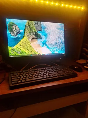 HP All-in-One 22 Touchscreen PC 1TB (Intel i5 / 8GB RAM / Windows 11)