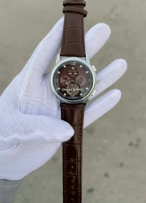 ساعة باتيك فيليب PATEK PHILLIP تعمل بحركة اليد اوتوماتيك مكينة ياباني ذات خزان طاقة جلد طبيعي مخ