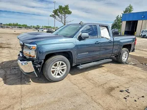 Used Chevrolet Silverado in Al Batinah