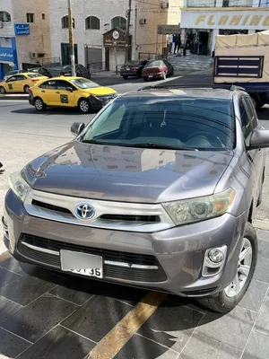 تويوتا هايلاندر استخدام شخصي ، ترخيص جديد ، صيانة الوكاله ، وارد امريكي