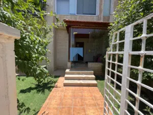 شقة أرضية مفروشة مميزة للبيع في جبل عمان  -  قرب وادي صقرة وخلف الإستشاري 200م مع ترسات 150م