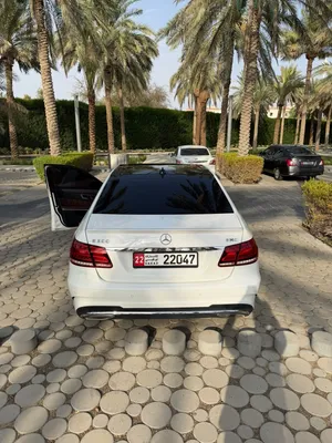 مارسيدس E 300