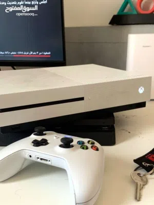 جهاز اكس بوكس ون اس 500 جيجا لم يفتح من قبل نضيف جدا حرق اسعار مع يده وأغراضه كاملة