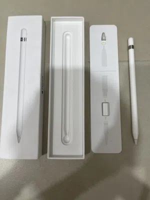 Apple Pencil (1st Generation) – White  Complete with All Original Parts