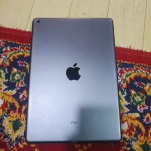 Apple iPad 8 128 GB in Basra