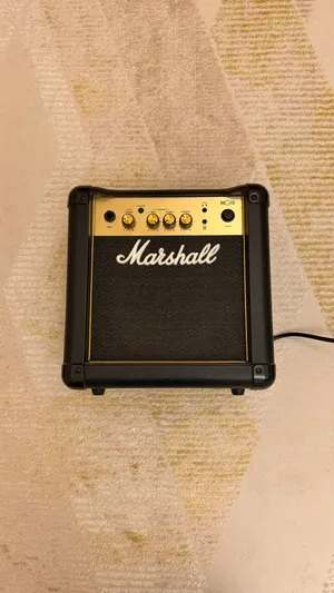 URGENT SALE - Marshall MG10 Guitar amplifier and speaker