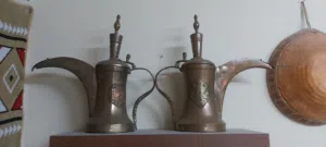 دلال نحاسية نادرة، حجم كبير