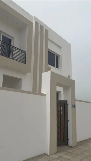 252 m2 4 Bedrooms Villa for Sale in Muscat Amerat