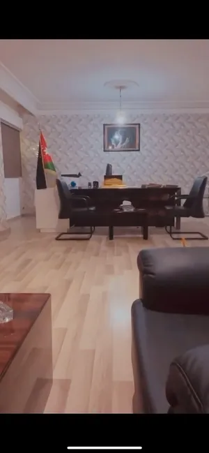 اثاث مكتب للبيع
