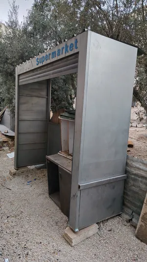 كشك سوبر ماركت او قهوه