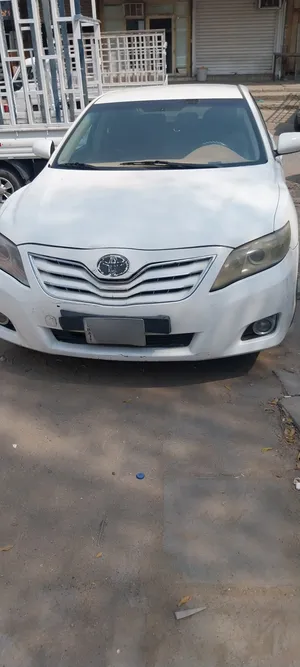 Toyota Camry 2013 GLE Sedan with GCC Specs, White, Good Condition