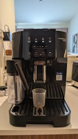 De'Longhi Magnifica Start ECAM220.60.B with Milk Carafe, Barely Used