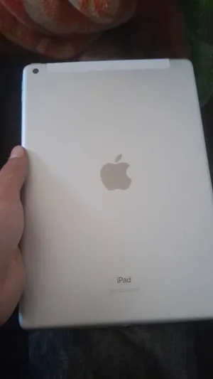 Apple iPad 7 64 GB in Tripoli