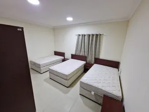 Female bed space for rent