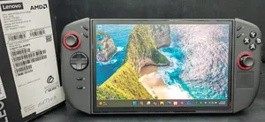 Lenovo Legion Go 2 AMD RYZEN Z2 Extreme Processor 1TB / 32 GB Ram With all accessories