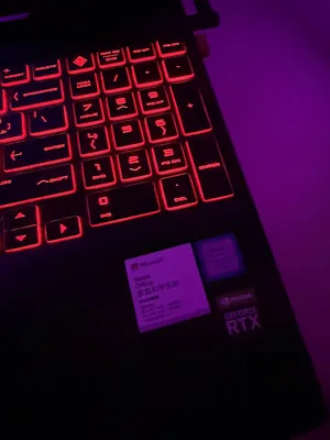للبيع لابتوب HP OMEN 15 Gaming بمواصفات قوية وأداء ممتاز استعمال نضيف وجديد