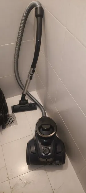 مكنسه كهربائيه