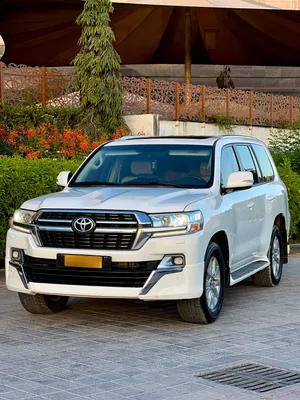 Used Toyota Land Cruiser in Dhofar