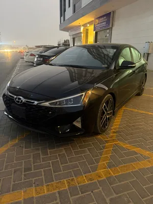 للبيع Hyundai Elan النترا مكينة واحد Point Six اوراق جمارك سيارة بحالة ممتازة