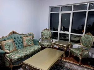 sofa set classic style good condition only 6 months used were comfortable