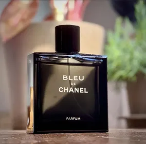 بلو دي شانيل – Bleu de Chanelعطر الأسطورة الرجالي، مزيج من الانتعاش والهيبة والجاذبية