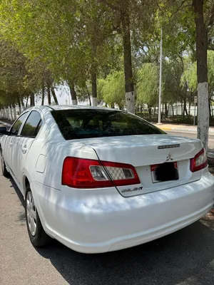 Mitsubishi Galant 2012