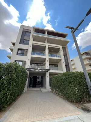 171 m2 3 Bedrooms Apartments for Sale in Cairo Fifth Settlement