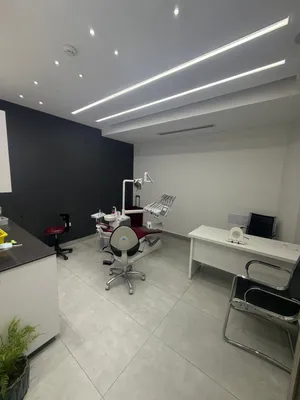 عيادة للضمان / بيع بمنطقة خلدا