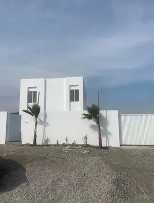 بيت ثلاث غرف في الفاغرة بركاء مساحة المبني 223 م ومساحة الأرض 611 متر
