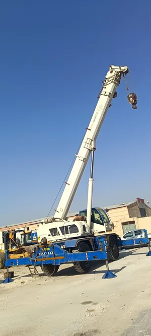كرين 55طن ايطالي فورويل  ساعات العمل 3200ساعة فقط للبيع