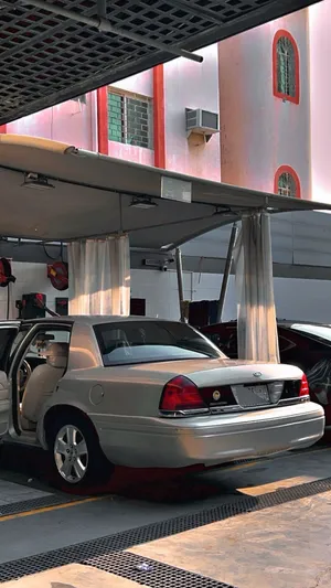 Used Ford Crown Victoria in Jeddah