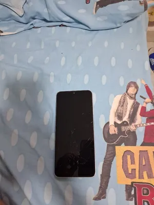 Samsung A05s و تلات جرابات و سماعة و سلك شاحن