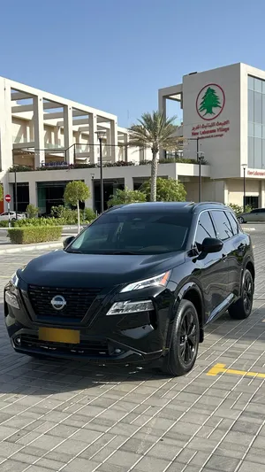 Used Nissan Rogue in Muscat