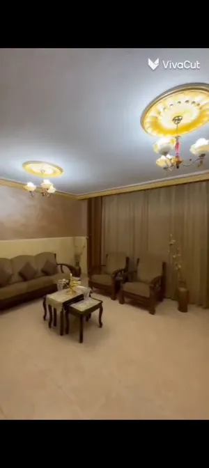 شقة أرضية للبيع في ماركا