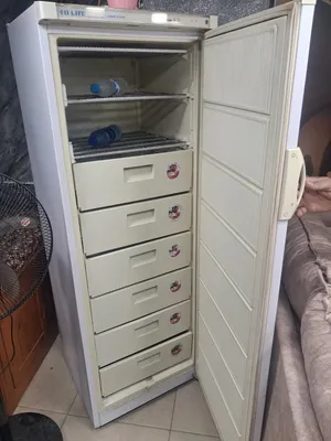 فريزر هاي لايف 8 أدراج بحالة الوكالة – 105 دينار