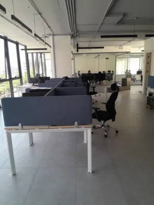 مكتب تجاري فاخر جدا يصلح لشركة Call Center بمواصفات مميزة وواجهة فاخرة ref: 16207
