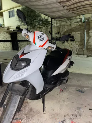 ابريلياst sr