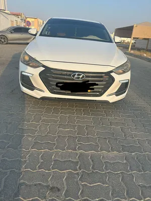 Used Hyundai Elantra in Buraimi