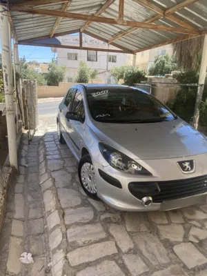 بيجو 307 نيو موديل 2007 للبيع بسعر مغري جدا قابل للتفاوض بشيء بسيط