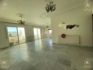 شقة * للايجار * 200م * 3 نوم * موقع مميز * دير غبار