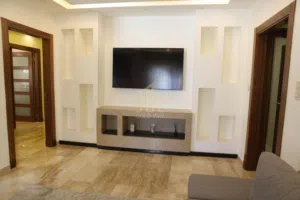 شقة ارضية مميزة 180م - 120م خارجي في أجمل مناطق ضاحية النخيل /ref 1439