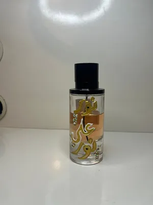 رسم على كافه انواع الزجاج حسب الطلب