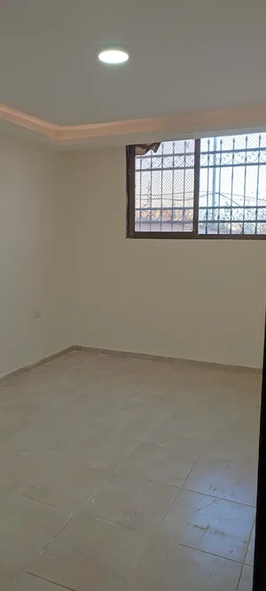 ابو علندا خلف قاعات الملكيه مجمع بنك الاسكان جنب خزانات الديسه