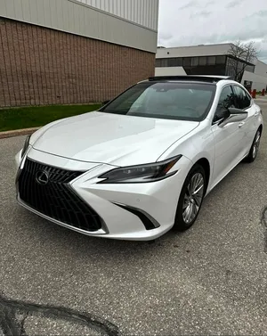 Used Lexus Es350 2022 GCC Specifications