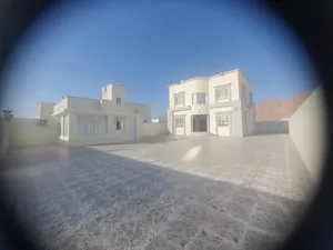 320 m2 More than 6 bedrooms Townhouse for Sale in Al Sharqiya Sur