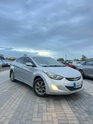 Used Hyundai Elantra in Sana'a
