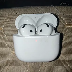 للبيع AirPods 4 مع عزل الضوضاء ANC